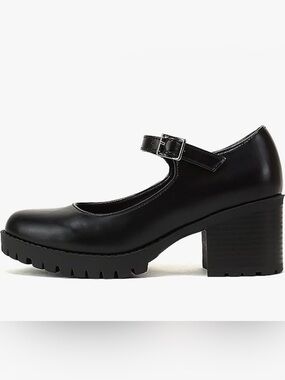 Soda Black Mary Jane Lug Sole Block Heels-NWOT Size 9